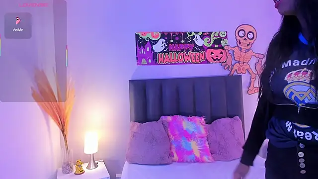 KendraChavez  online show from October 30, 2025, 10:32 pm