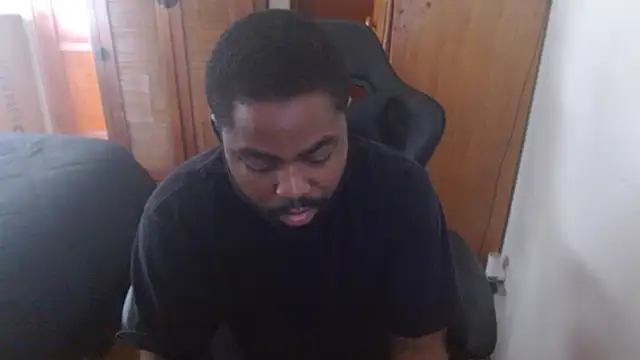 Snapshot of Breadwinnah chatting on September 20, 2025, 5:58 pm Breadwinnah online show from September 20, 2025, 5:58 pm