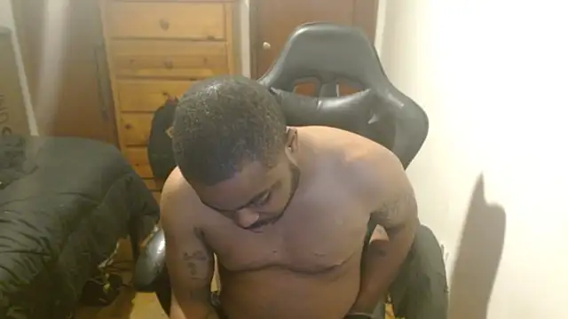 Snapshot of Breadwinnah chatting on September 27, 2025, 3:22 am Breadwinnah online show from September 27, 2025, 3:22 am