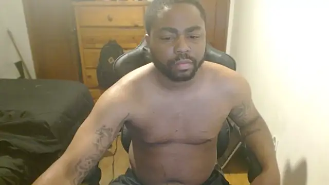 Snapshot of Breadwinnah chatting on October 10, 2025, 3:49 am Breadwinnah online show from October 10, 2025, 3:49 am