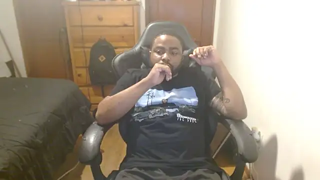 Snapshot of Breadwinnah chatting on October 11, 2025, 4:01 am Breadwinnah online show from October 11, 2025, 4:01 am