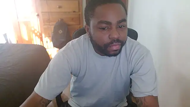 Snapshot of Breadwinnah chatting on October 11, 2025, 4:38 pm Breadwinnah online show from October 11, 2025, 4:38 pm