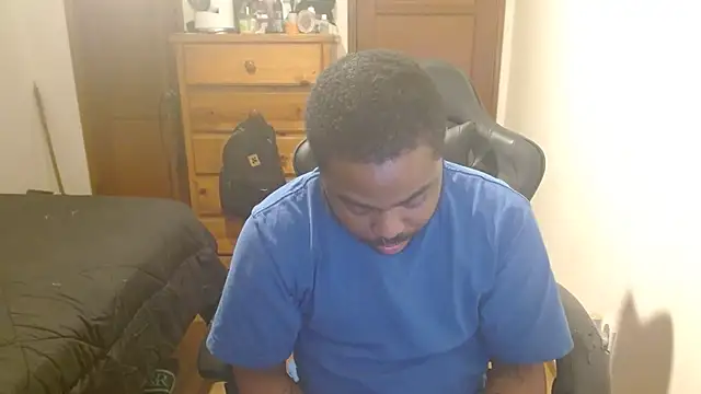 Snapshot of Breadwinnah chatting on October 18, 2025, 2:03 am Breadwinnah online show from October 18, 2025, 2:03 am