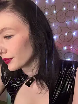 Steffy Red Candy online show from March 4, 2026, 8:04 pm