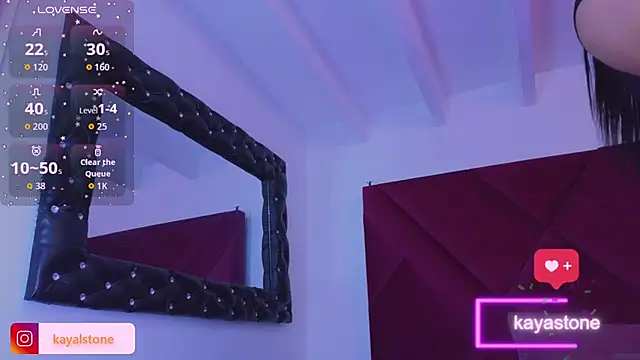 Snapshot of Kayalstone_12 chatting on November 11, 2025, 1:00 pm Kayalstone 12 online show from November 11, 2025, 1:00 pm