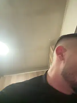 Gold7leonnnn online show from April 13, 2026, 7:08 pm