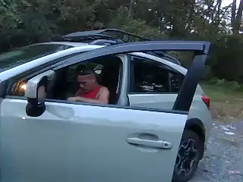 Snapshot of Eat_it_from_the_back chatting on September 21, 2025, 11:17 pm Eat it from the back online show from September 21, 2025, 11:17 pm