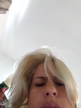 Snapshot of toomuchofafreak chatting on September 9, 2025, 4:28 pm toomuchofafreak online show from September 9, 2025, 4:28 pm