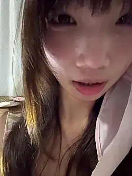 Snapshot of Yiyi-707 chatting on November 8, 2025, 2:17 pm Yiyi-707 online show from November 8, 2025, 2:17 pm