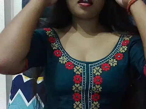 Snapshot of Jennifer_1999 chatting on September 12, 2025, 12:22 am Jennifer 1999 online show from September 12, 2025, 12:22 am