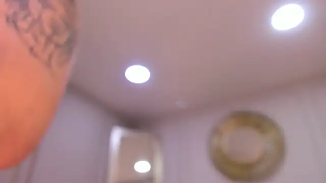 CharlotteBrownn  online show from January 7, 2026, 4:37 am