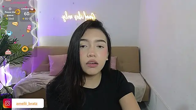 Snapshot of Ameliiaa_tay chatting on October 22, 2025, 11:32 am Ameliiaa tay online show from October 22, 2025, 11:32 am