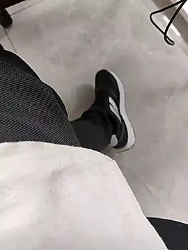 themasklover online show from April 17, 2026, 7:55 am