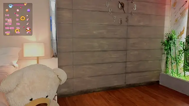 MeganAdamms online show from December 15, 2025, 11:47 am