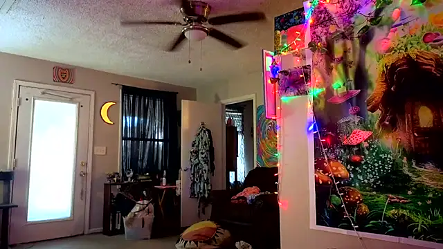 Snapshot of Princess__Kitty__ chatting on October 25, 2025, 4:35 pm Princess Kitty online show from October 25, 2025, 4:35 pm