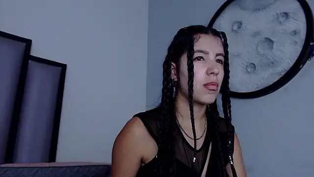 Lucy-23 online show from February 15, 2026, 5:37 am