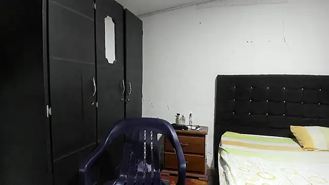 Ryan xc1 online show from October 12, 2025, 4:11 am