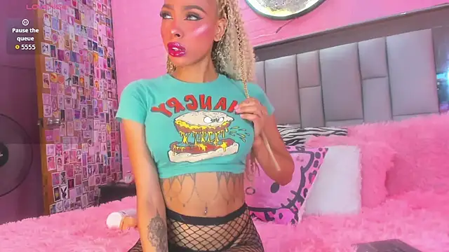 Snapshot of Nicole_Rosales chatting on September 14, 2025, 6:51 pm Nicole Rosales online show from September 14, 2025, 6:51 pm