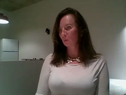 Snapshot of ALICAINWONDERLAND chatting on October 5, 2025, 4:05 pm ALICAINWONDERLAND online show from October 5, 2025, 4:05 pm