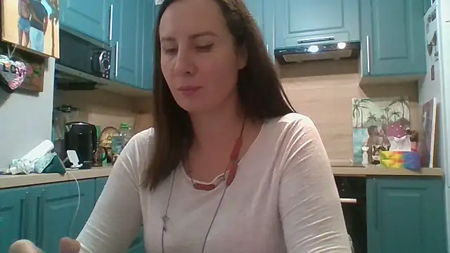 Snapshot of ALICAINWONDERLAND chatting on November 6, 2025, 4:30 pm ALICAINWONDERLAND online show from November 6, 2025, 4:30 pm