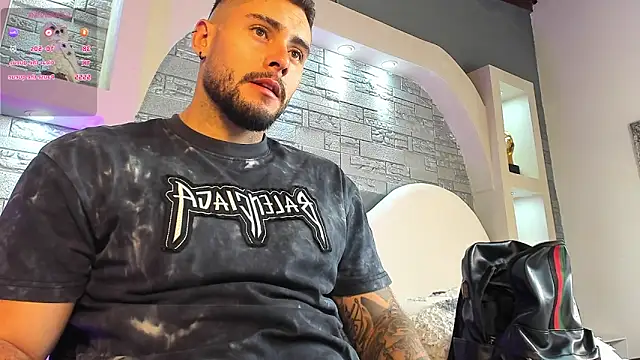 dominic de luca online show from November 23, 2025, 3:50 am