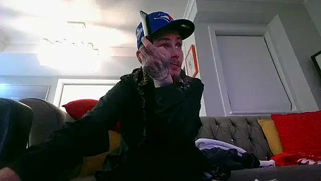 youngblondetwink online show from February 4, 2026, 4:18 am