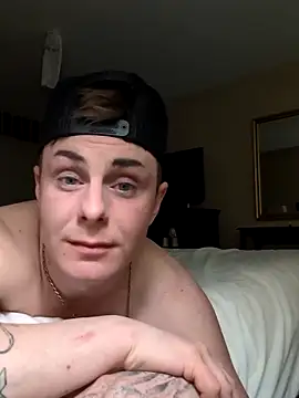 youngblondetwink online show from March 31, 2026, 5:08 am