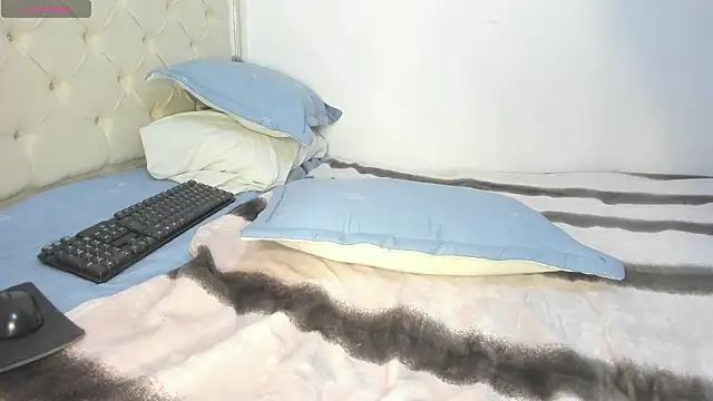 Snapshot of katitahotcam_ass chatting on October 9, 2025, 11:58 pm katitahotcam ass online show from October 9, 2025, 11:58 pm