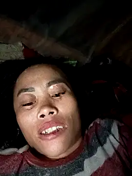 CoMay003 online show from November 28, 2025, 2:09 pm