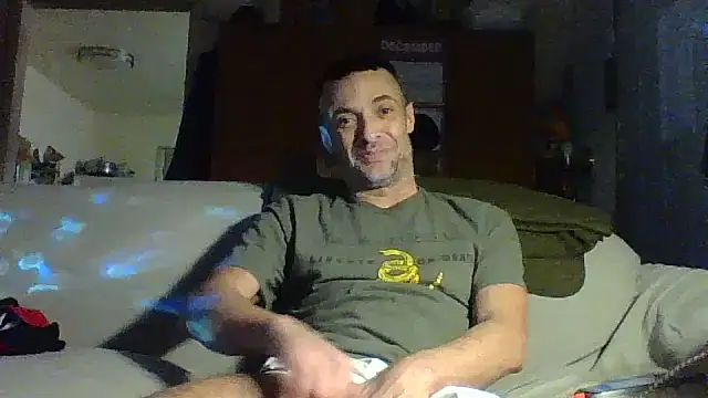 dicinyou80 online show from December 23, 2025, 5:49 am