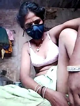 Snapshot of MISS-KAYA chatting on October 14, 2025, 5:47 pm MISS-KAYA online show from October 14, 2025, 5:47 pm