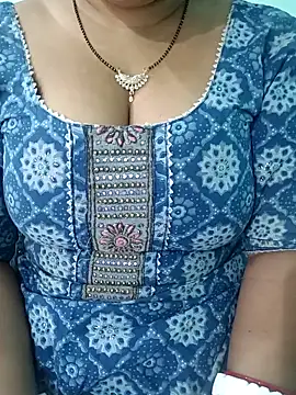 Snapshot of Anjali-bhabhi chatting on October 26, 2025, 6:08 am Anjali-bhabhi online show from October 26, 2025, 6:08 am