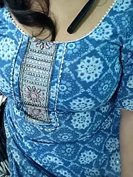 Snapshot of Anjali-bhabhi chatting on November 4, 2025, 10:42 pm Anjali-bhabhi online show from November 4, 2025, 10:42 pm