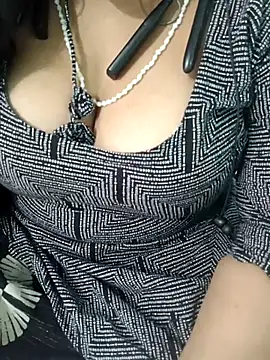 Snapshot of Anjali-bhabhi chatting on November 9, 2025, 8:12 am Anjali-bhabhi online show from November 9, 2025, 8:12 am