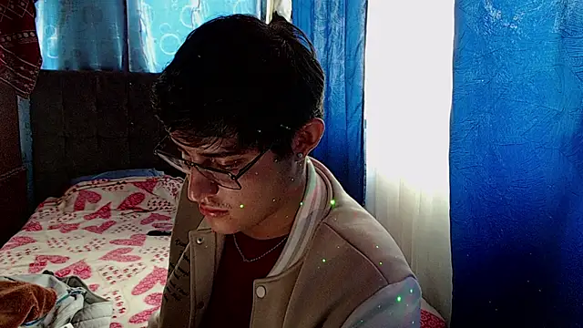 Snapshot of yesitwink_ chatting on January 7, 2026, 6:54 pm yesitwink online show from January 7, 2026, 6:54 pm