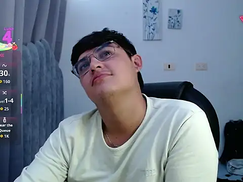 yesitwink  online show from March 21, 2026, 3:00 am