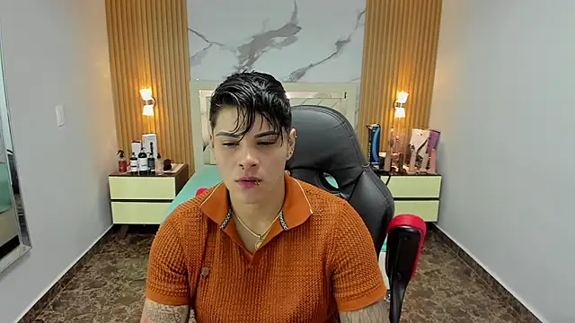 Snapshot of KAROLLJONES1 chatting on October 9, 2025, 3:04 am KAROLLJONES1 online show from October 9, 2025, 3:04 am