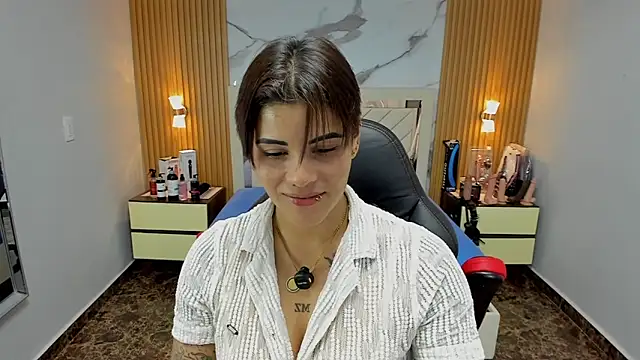 Snapshot of KAROLLJONES1 chatting on November 7, 2025, 11:27 pm KAROLLJONES1 online show from November 7, 2025, 11:27 pm