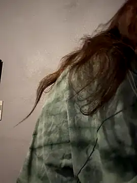 Snapshot of goddessmissmia chatting on October 7, 2025, 5:32 pm goddessmissmia online show from October 7, 2025, 5:32 pm