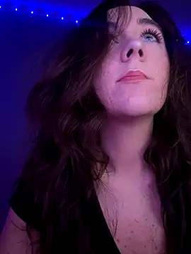 Snapshot of goddessmissmia chatting on October 22, 2025, 9:47 pm goddessmissmia online show from October 22, 2025, 9:47 pm