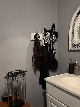 Snapshot of goddessmissmia chatting on November 18, 2025, 9:41 pm goddessmissmia online show from November 18, 2025, 9:41 pm