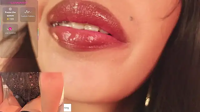 Miss Charlottet online show from March 22, 2026, 7:28 pm