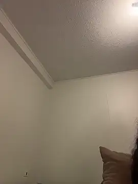 princesaliay online show from April 18, 2026, 11:03 am