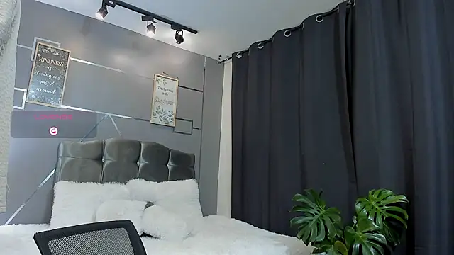 Room 69x online show from November 23, 2025, 2:55 am