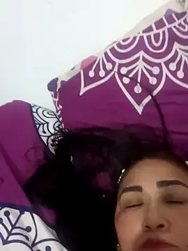 Snapshot of linda_luna29 chatting on September 22, 2025, 1:40 am linda luna29 online show from September 22, 2025, 1:40 am