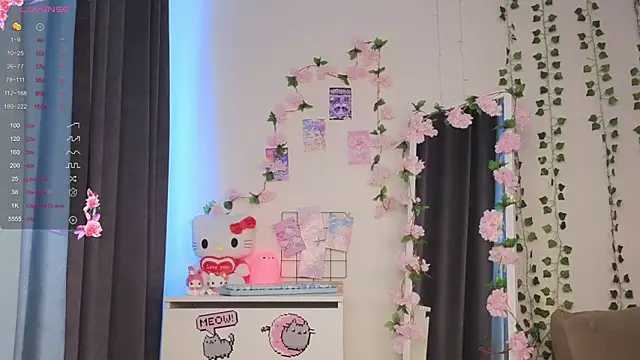 Snapshot of roxydolll chatting on July 12, 2026, 2:02 am roxydolll online show from July 12, 2026, 2:02 am