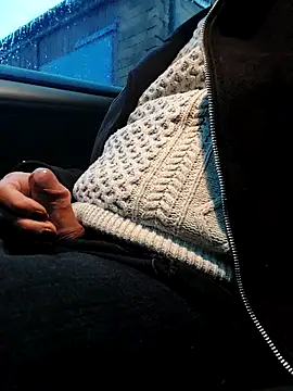 lynxman online show from December 4, 2025, 8:12 am