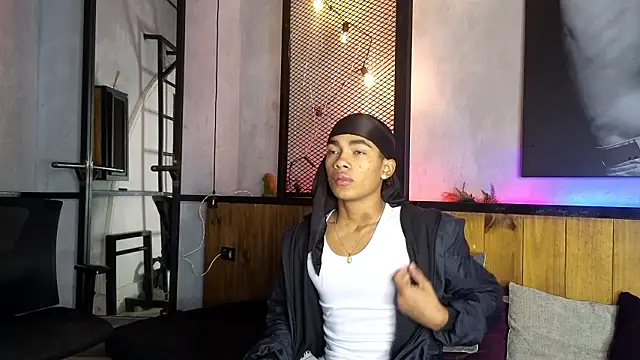 AlanCutee online show from February 22, 2026, 12:36 pm