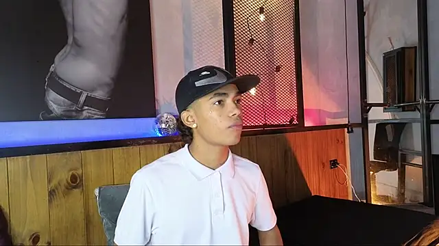 AlanCutee online show from March 12, 2026, 11:38 am