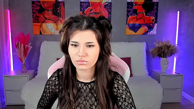 AnoraDark online show from April 9, 2026, 6:46 pm